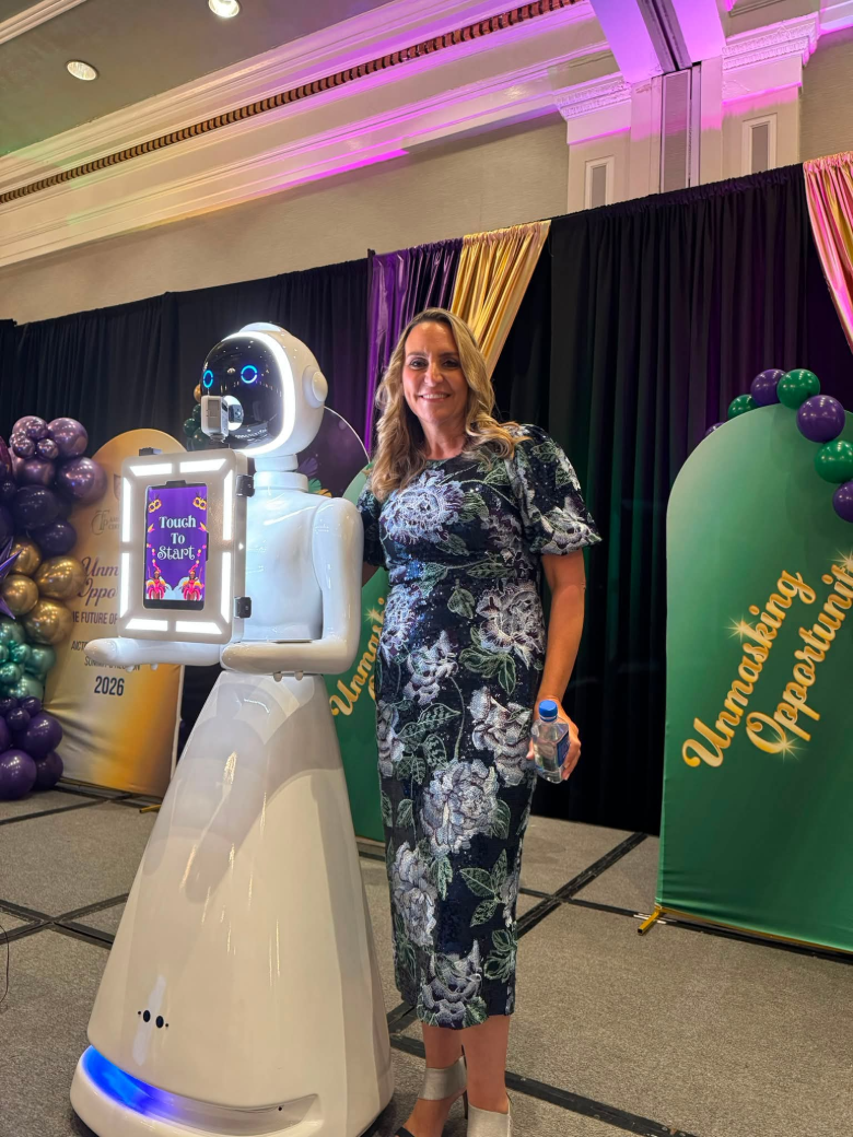 We Pose N' Snap robot photo booth